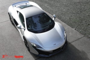 Mclaren 650s black roof vinyl wrap