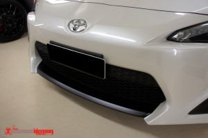 86 bumper lower lip vinyl wrap black out