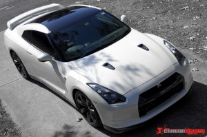 Nissan GTR R35 Gloss Black Vinyl Roof Wrap