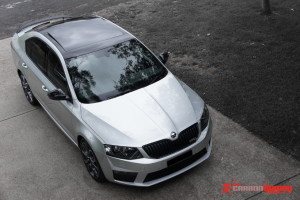 Skoda Octavia black roof