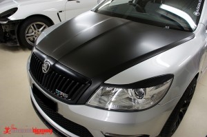 Skoda RS Matte Black Vinyl Bonnet Wrap