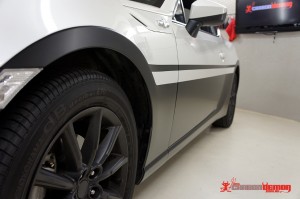 Toyota 86 two-tone vinyl wrap