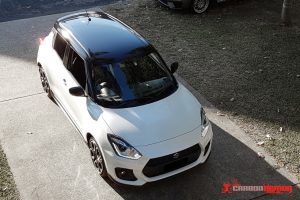 Suzuki Swift Black Roof Wrap